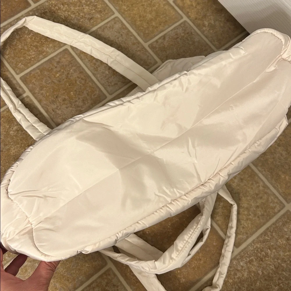 Bagsmart Cream Quilted Tote Bag Lightweight Laptop Adjustable Strap Pockets - Picture 10 of 11